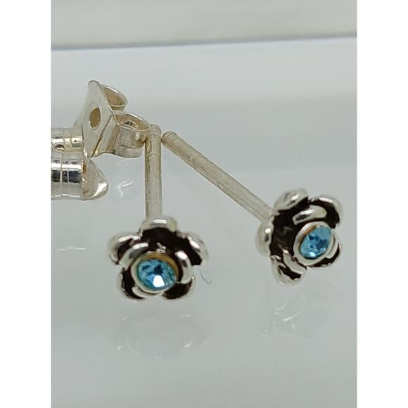 Vintage Estate Jewelry NOS .925 Sterling Silver Sky Blue Rose Crystal Earrings - Picture 3 of 11
